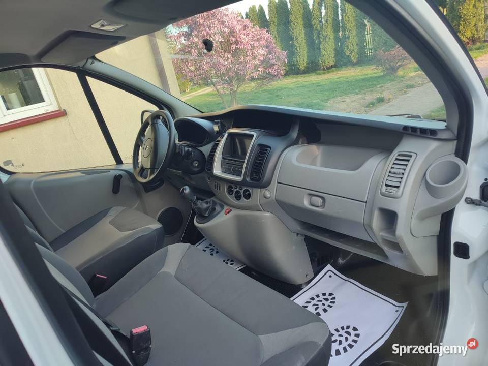 Opel Vivaro Long 20CDTI klima Euro 5 2011r manualna Opel Poniatowa