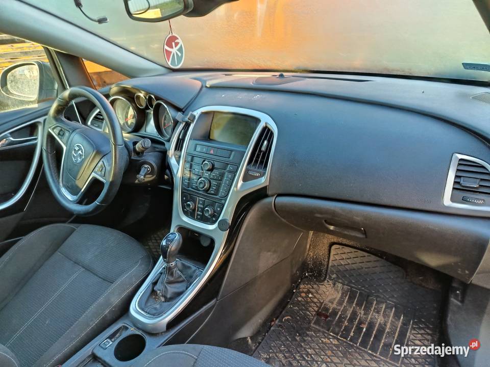 Opel Astra J 2011 r dawca części kod lakieru Z Samochody na części