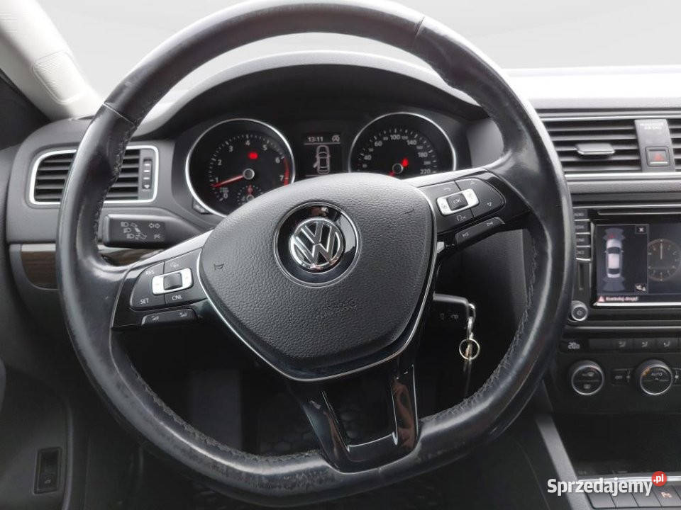 Volkswagen Jetta 2016r Tempomat Czujniki 133701km Warszawa