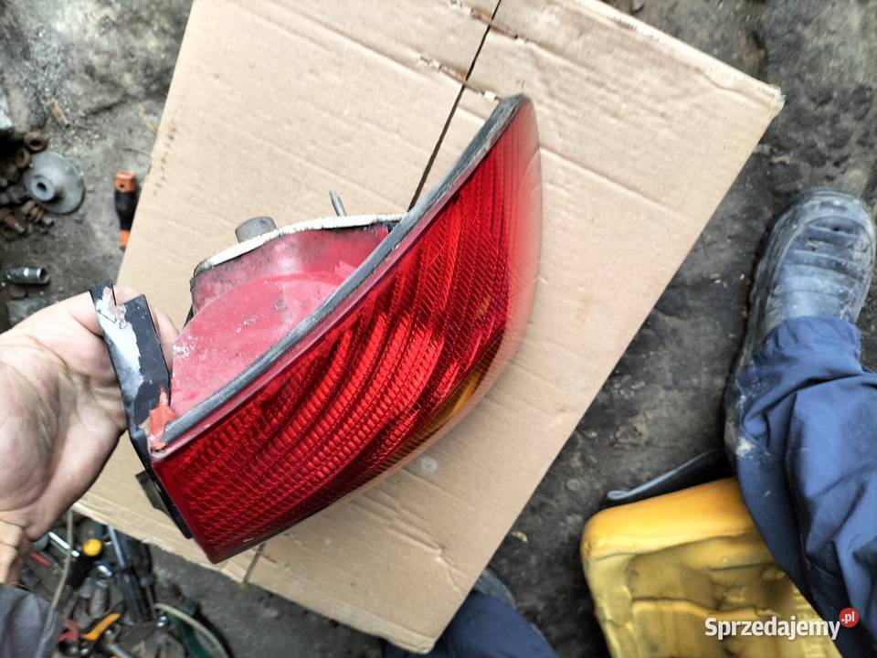 LAMPA TYŁ TYLNA PRAWA FORD MONDEO MK2 MK 2 Kamień-Kolonia sprzedam