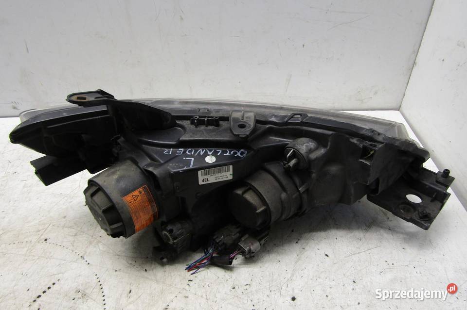 LAMPA PRZEDNIA LEWY PRZÓD XENON MITSUBISHI