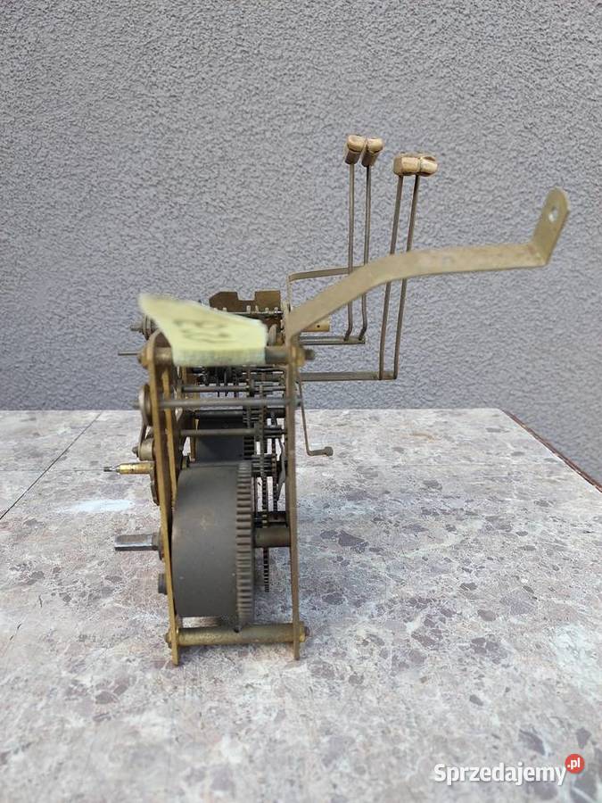 637 Mechanizm starego zegara ściennego cztery pomorskie Tczew
