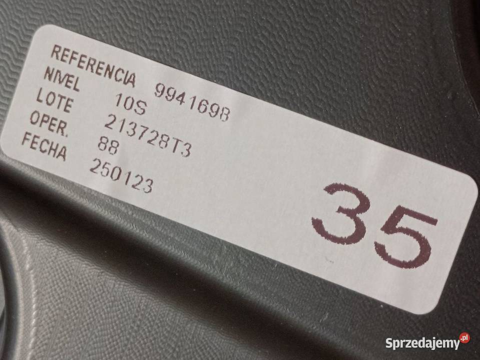 SEAT LEON III KOMBI ŚLIZG MOCOWANIE ZDERZAKA Pleszew