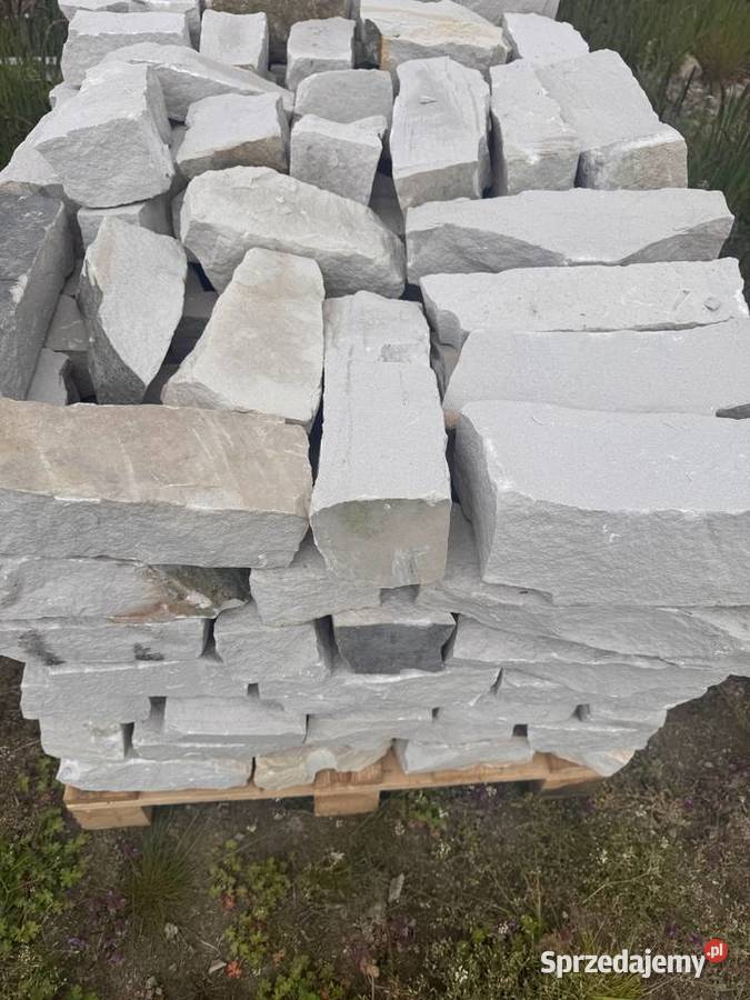 cegła z piaskowca naturalnego grill altana Szydłowiec