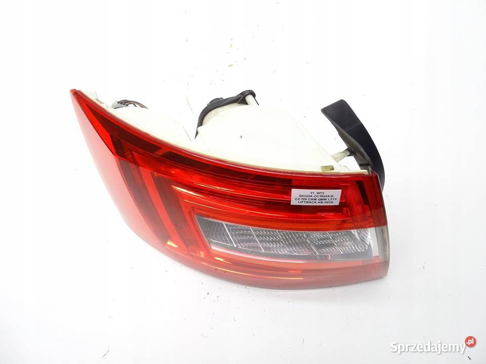 LAMPA LEWY TYŁ LEWA TYLNA W BŁOTNIK 5E5945095A osobowe sprzedam
