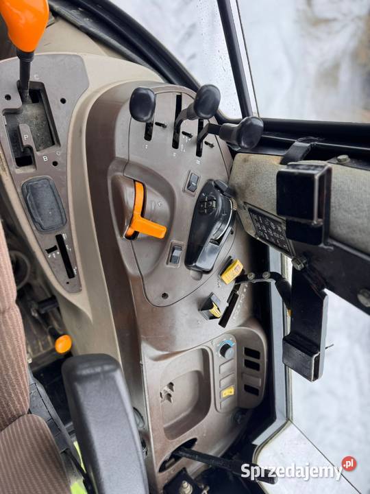 John Deere 5820 Napęd 4x4 Kłodnica