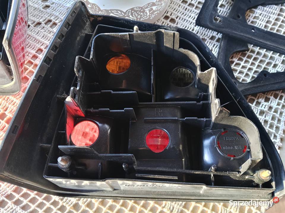 Lampy dymione Hella black red Golf 2 MK2 Frysztak