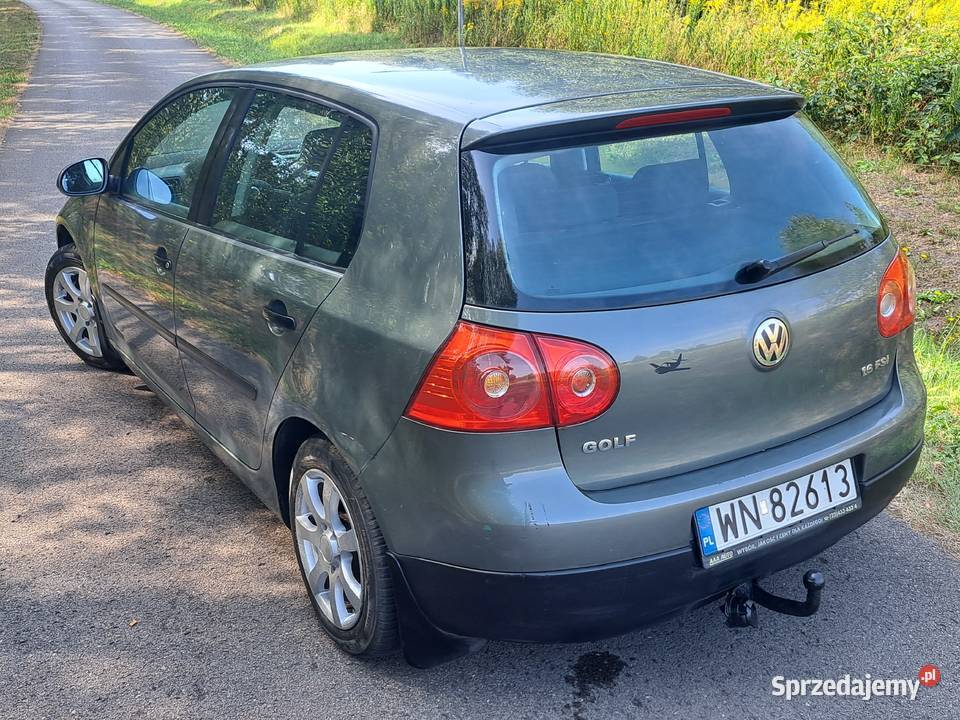Sprzedam Volkswagen Golf V 16 benzyna 2004r Rok produkcji 2005 Żyrardów