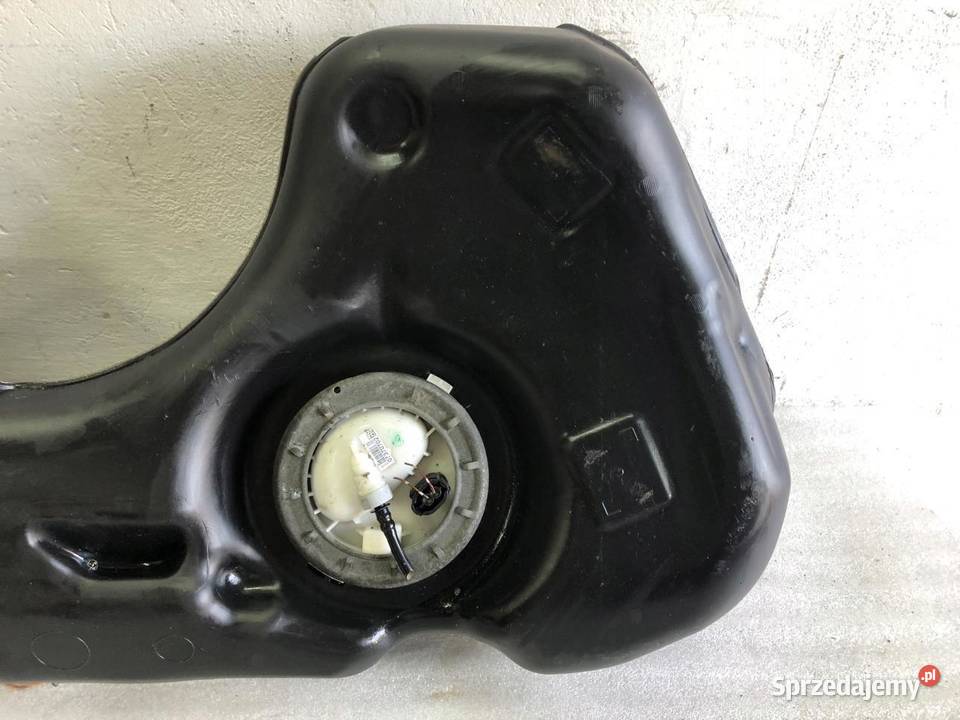 ZBIORNIK BAK PALIWA 6765701 BMW E91 20B