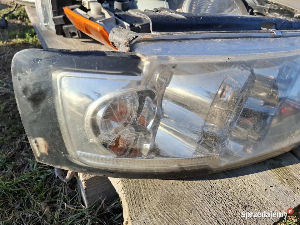 Lampa Prawa Przód Volkswagen Passat B5 Pozostałe Wisznice