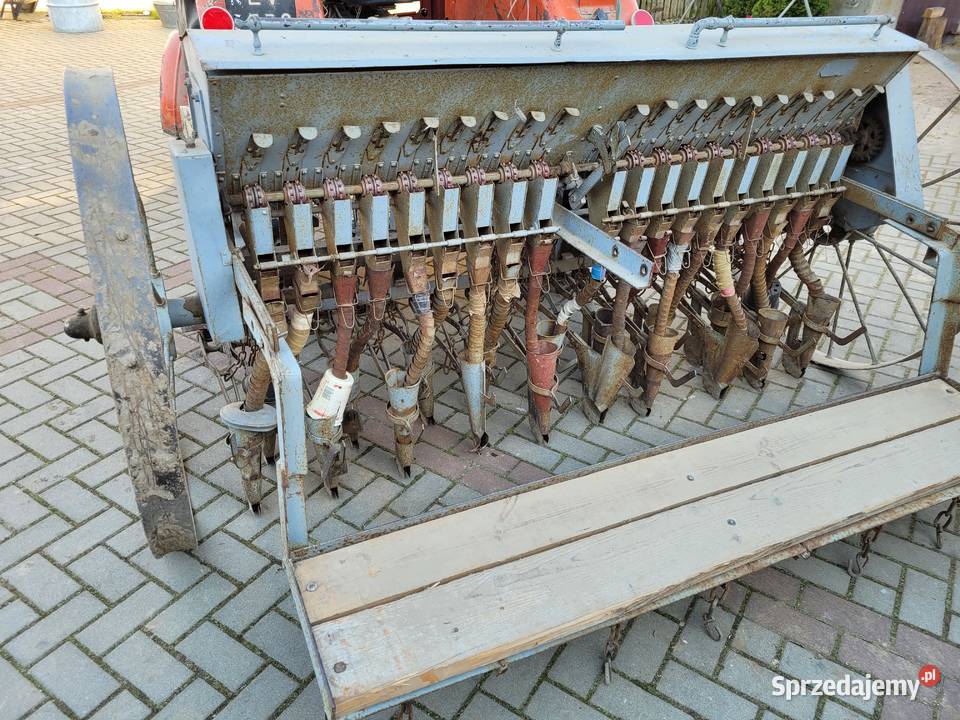 Siewnik do zboza kukurydzy słonecznika itd Agromasz Czastary