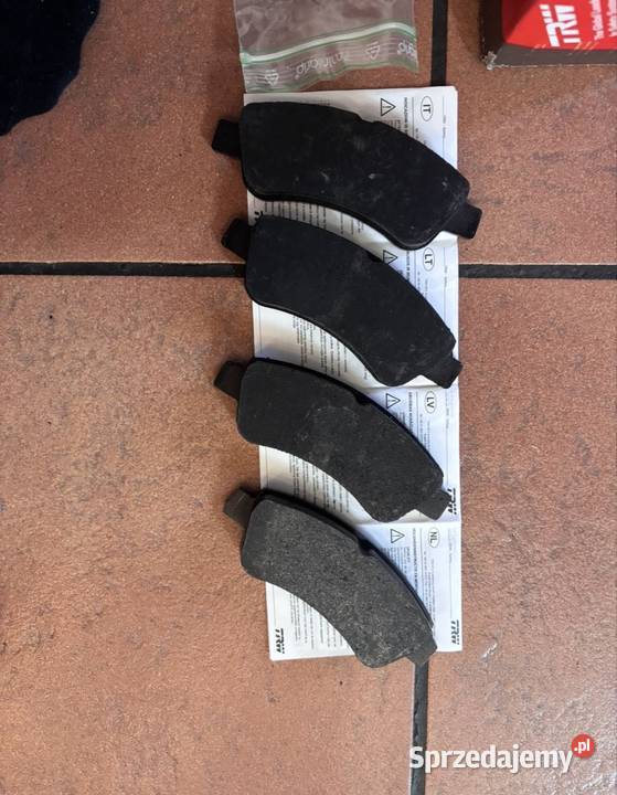 Klocki hamulcowe TRW osobowe Kielce