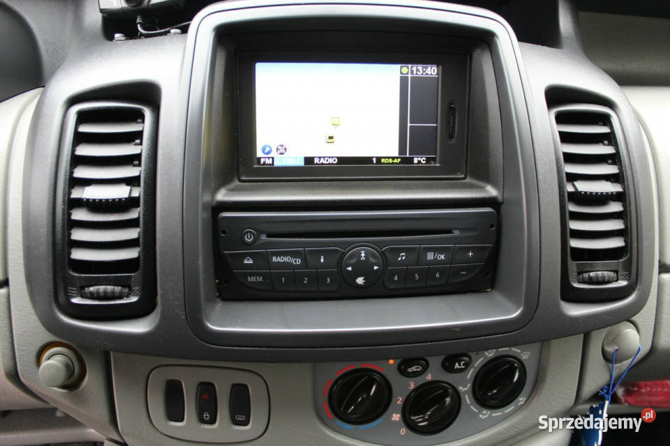 Renault Trafic 20 dci 115 Przebieg 197 Long L2H1 Rok produkcji 2011 dolnośląskie