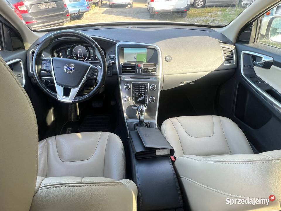 VOLVO XC60 24D5 215 FULL BEZWYPADKOWY kamera cofania Lublin sprzedam