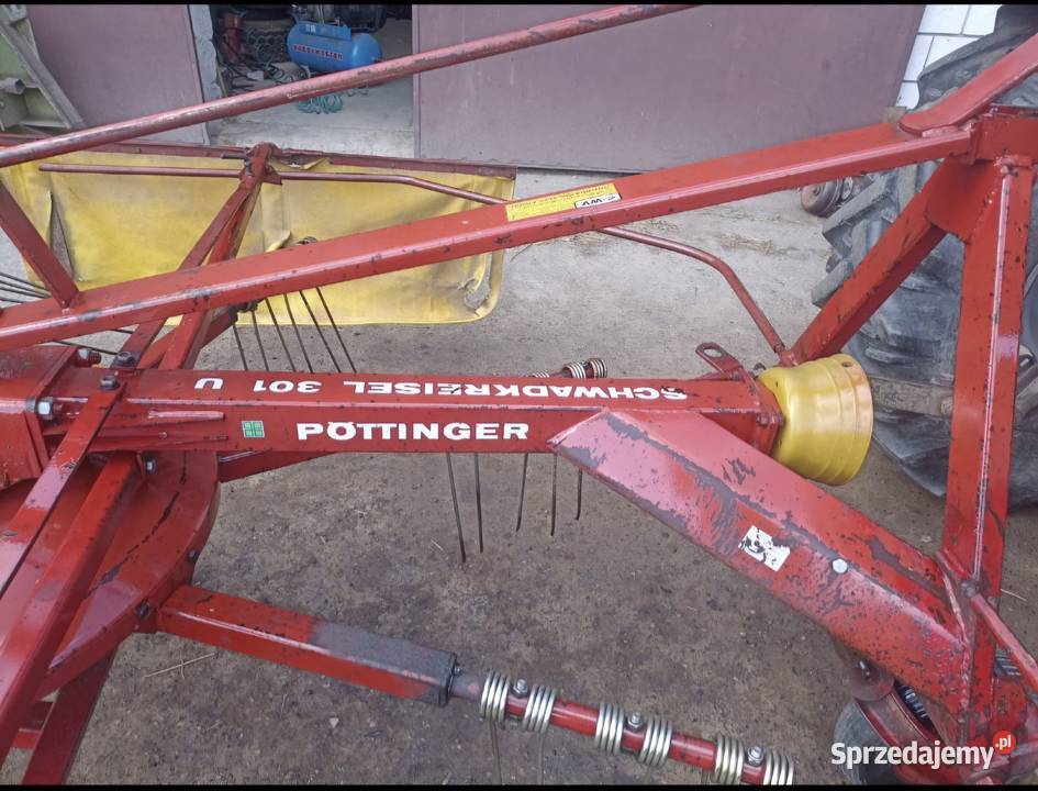 Zgrabiarka karuzelowa Pottinger 301 Zgrabiarki i przetrząsacze Pisarzowa