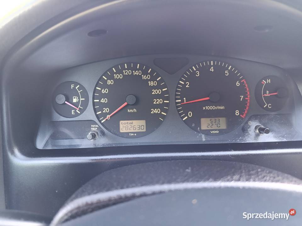 Toyota Avensis 18 gaz LPG długie opłaty Płock
