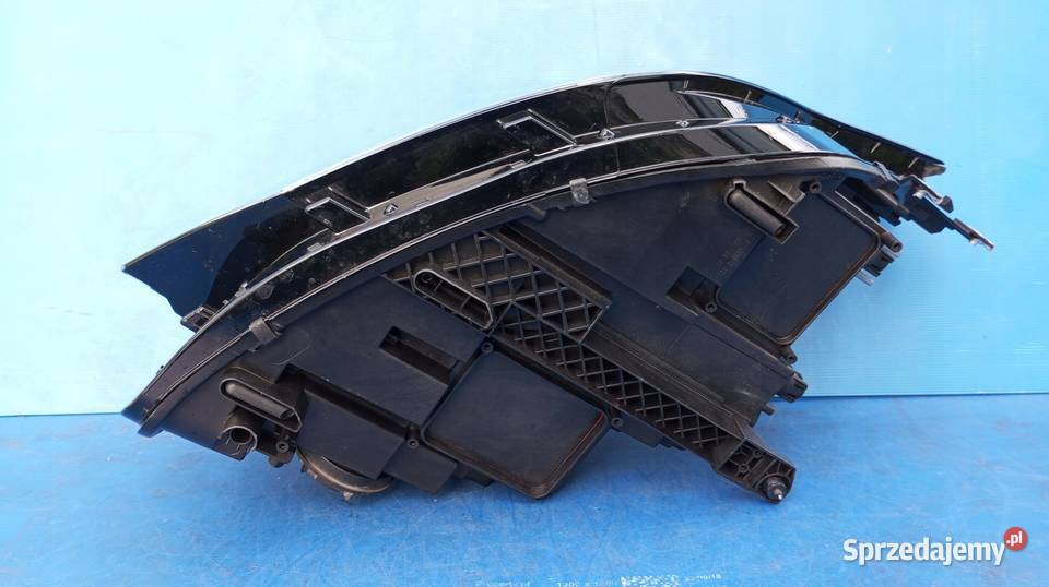 LAMPA LEWY PRZÓD FULL LED EU 5NB941081C VW