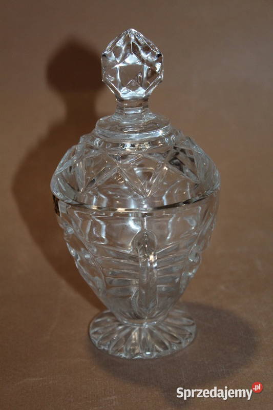 Kryształowa bomboniera Irena 702