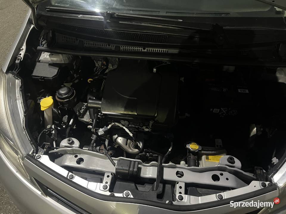 Yaris 2015r 10 benzyna Salon Polski śląskie Będzin