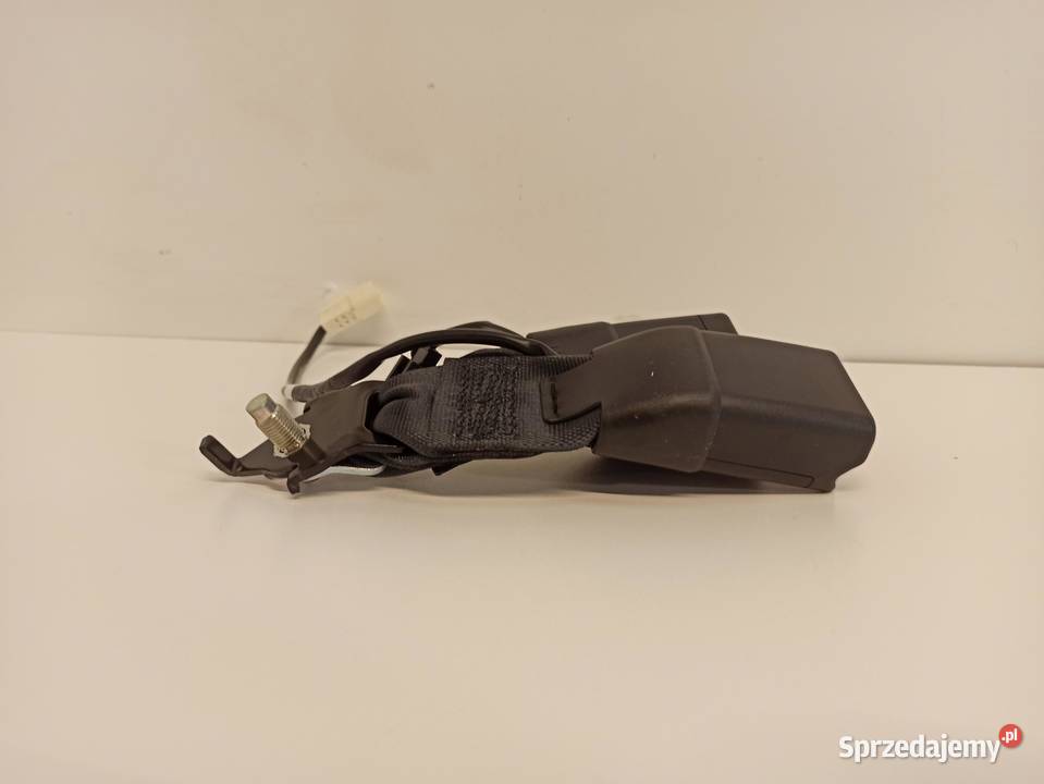 SUZUKI SWIFT MK8 ZAPINKI PASA KANAPY TYŁ