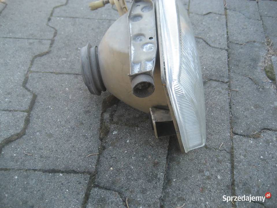 ford escort mk4 8690r lampa przód prawa hella Rakoniewice