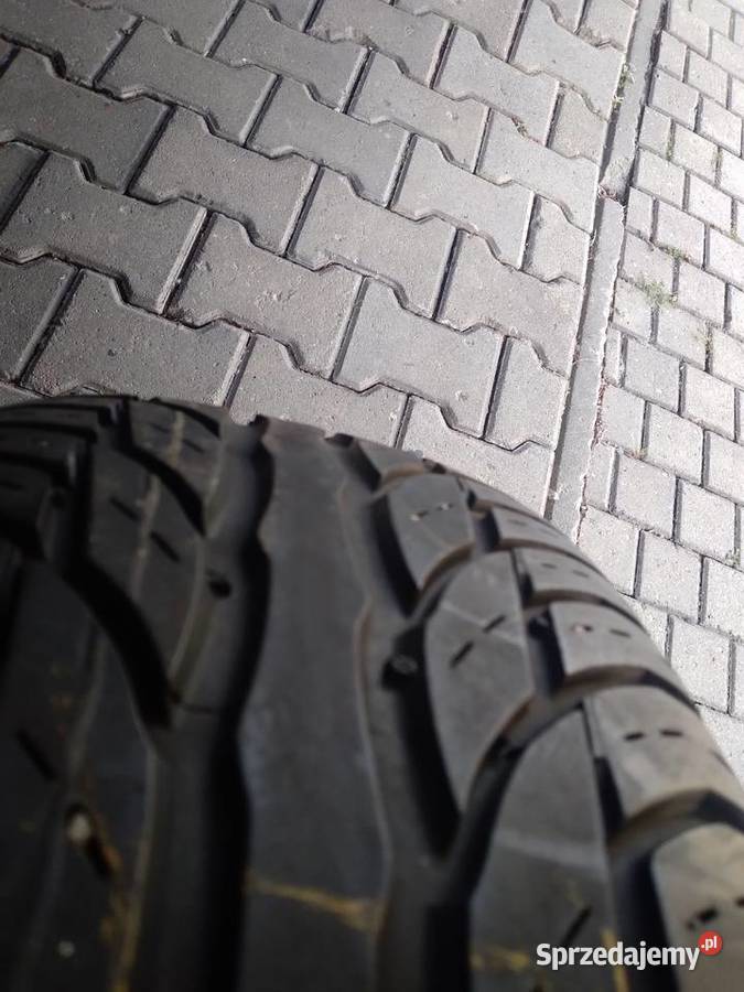 sprzedam opony 2056016 r uniroal rainter bieżnik Opony Rybnik