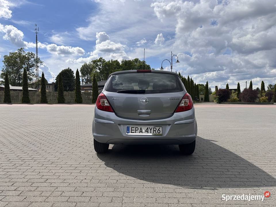 Opel Corsa D 12 2007 236000km Drużbice