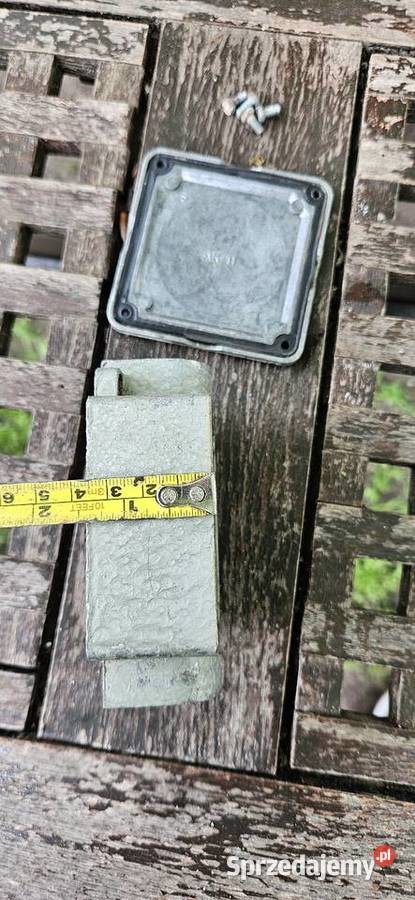 Oryginał z PRLRozgałęźnik instalacyjny rozeta Barlinek