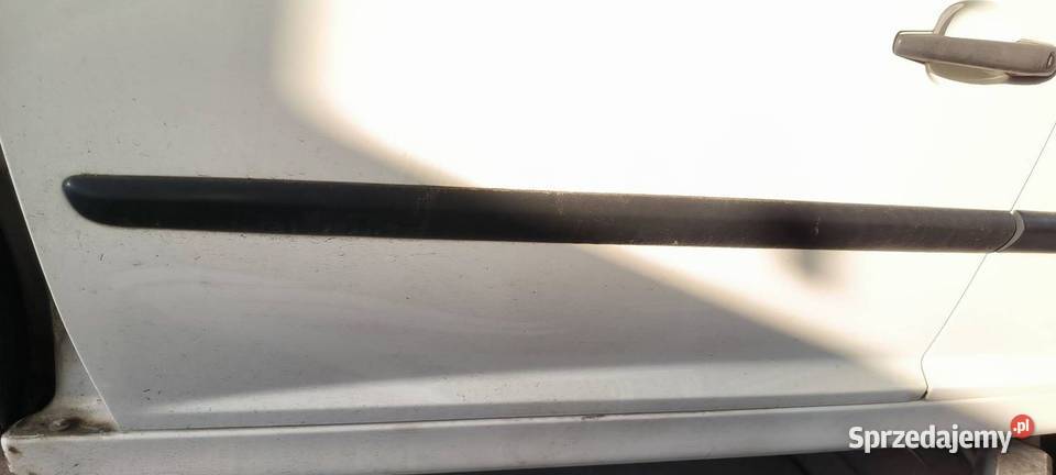 DRZWI LEWE PRZÓD PEUGEOT 207 EWP osobowe Pozostałe Lipno