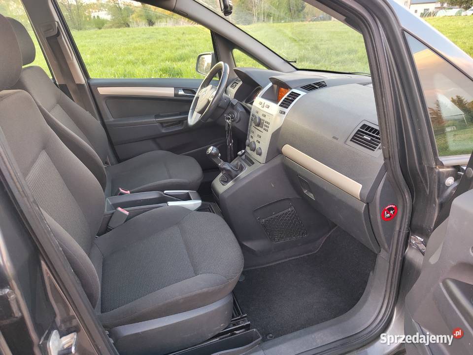 Opel Zafira 16 115 7osobowa klima idealny stan z Krosno