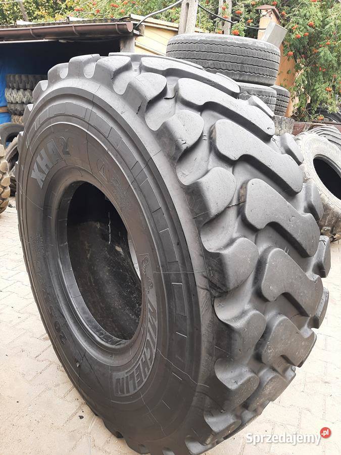 Opona używana przemysłowa 205R25 MICHELIN XHA2 Zaścianki