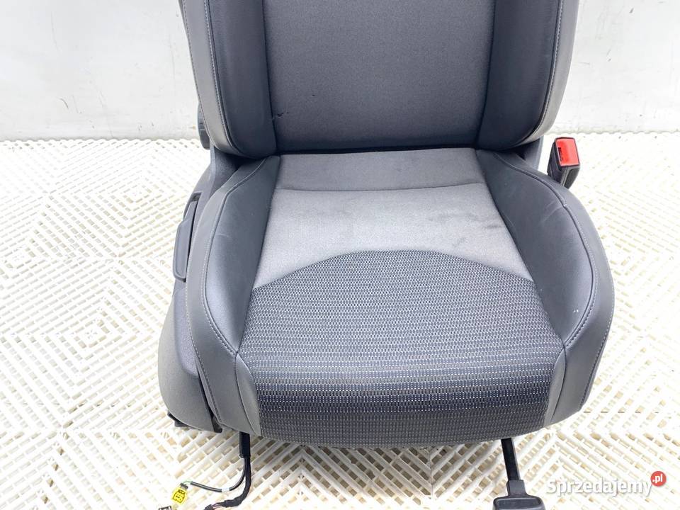 FOTEL PRAWY PRZÓD SEAT LEON III Hatchback osobowe