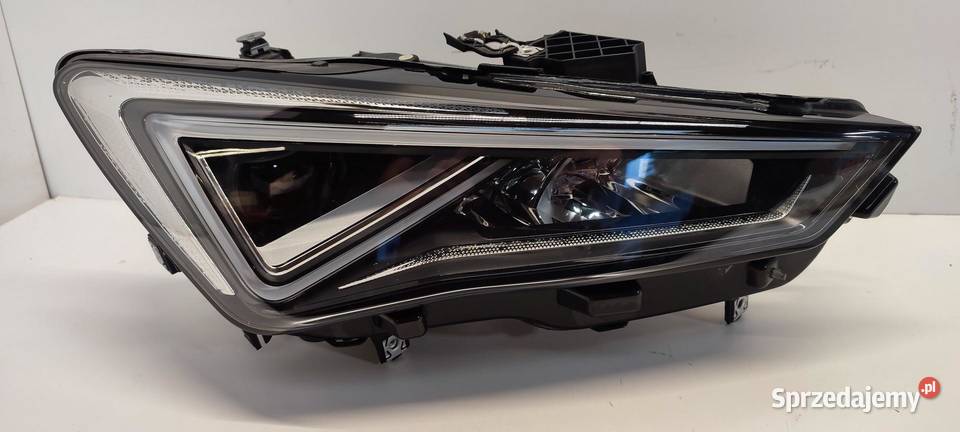 CUPRA FORMENTOR LAMPA PRAWY PRZÓD RHD 5FH941008F