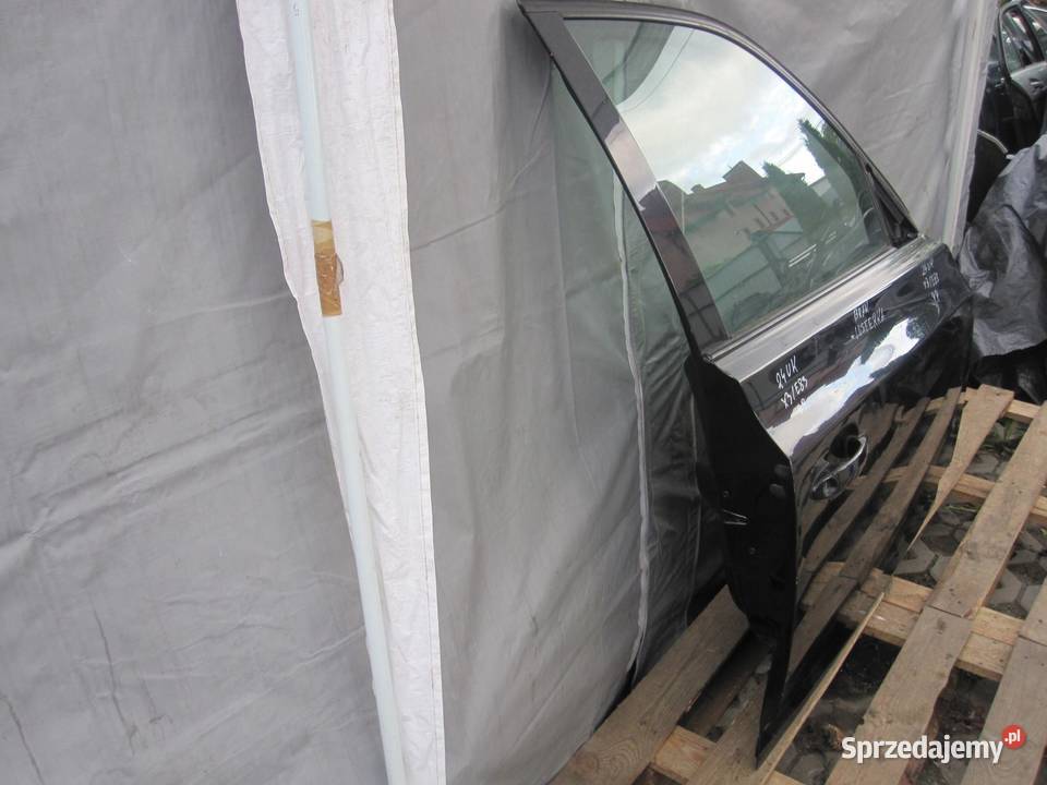 BMW X3 E83 LIFT 06r drzwi prawe przód