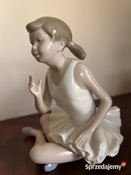 Lladro Nao Figurka Baleriny ze skrzyżowanymi Gdańsk sprzedam