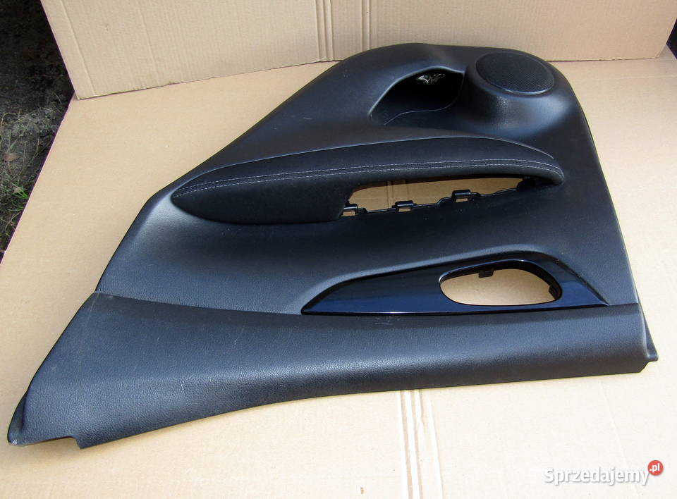 BOCZEK TAPICERKA DRZWI TYLNYCH LEWY PRAWY NISSAN osobowe łódzkie Mysłaków