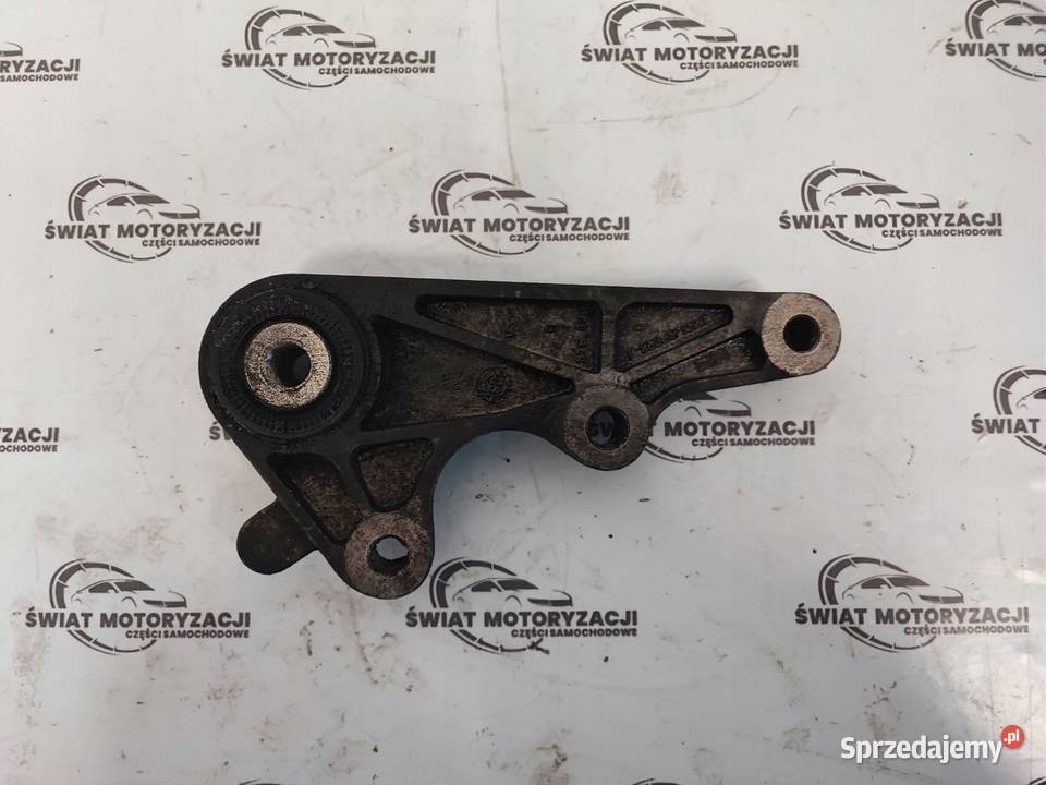 VOLVO C30 07r 25 TURBO B5254T3 220 łapa silnika Kielce