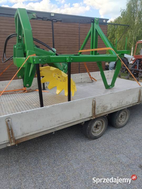 Pług leśny aktywny z pogłębiaczem Leśnictwo
