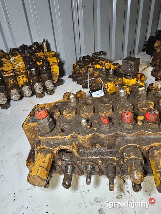 7sekcyjny rozdzielacz hydrauliczny Husco do Do maszyn budowlanych pomorskie Gdynia sprzedam