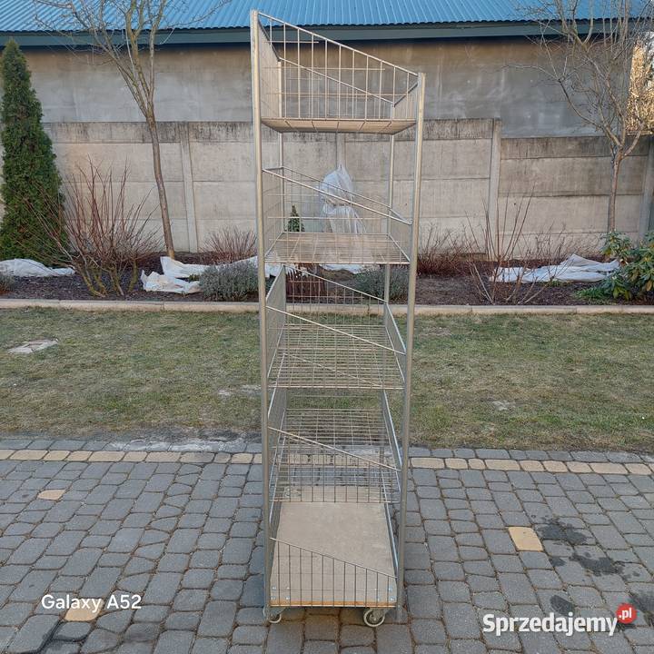 Sprzedam metalowy regał ekspozycyjny z półkami mazowieckie