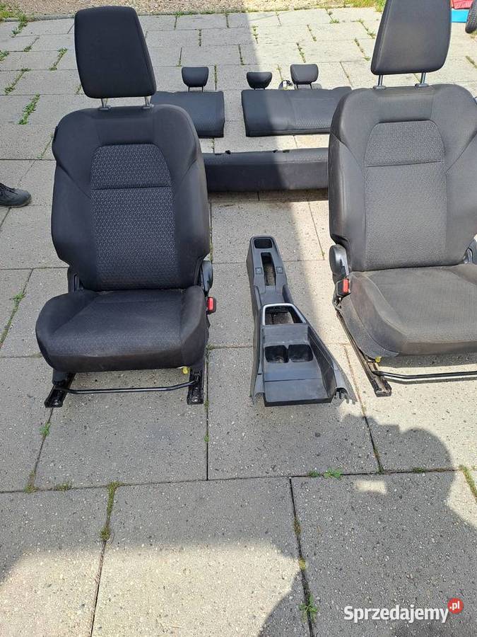 Suzuki Swift MK8 5D komplet podgrzewanych foteli Jastrzębie-Zdrój sprzedam