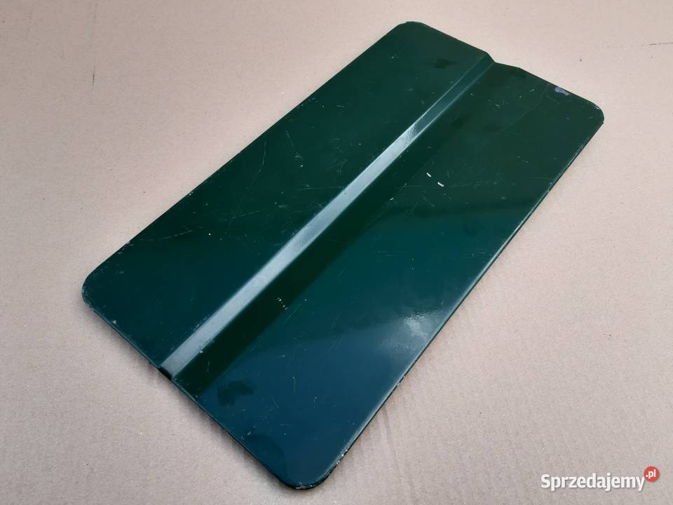 IVECO EUROCARGO KLAPA SCHOWKA DRZWICZKI Bieleń