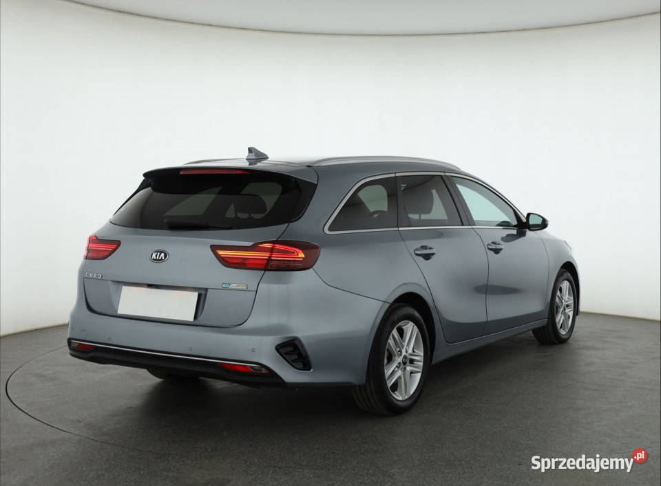 Kia Ceed 16 CRDi MHEV światła przeciwmgielne Piaseczno