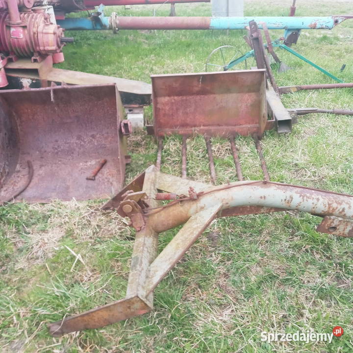 Ładowacz do tyłu ciągnika POM Augustów Piątek