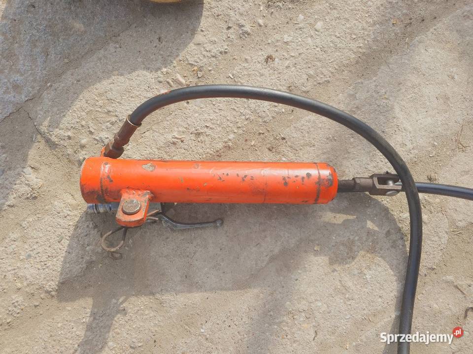 Siłownik do Rozsiewacz Rai Komet nieuszkodzony Korfantów