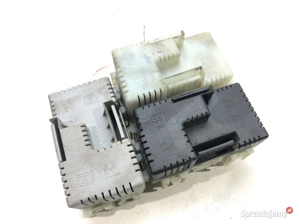 SKRZYNKA BEZPIECZNIKÓW FORD GALAXY II Hatchback