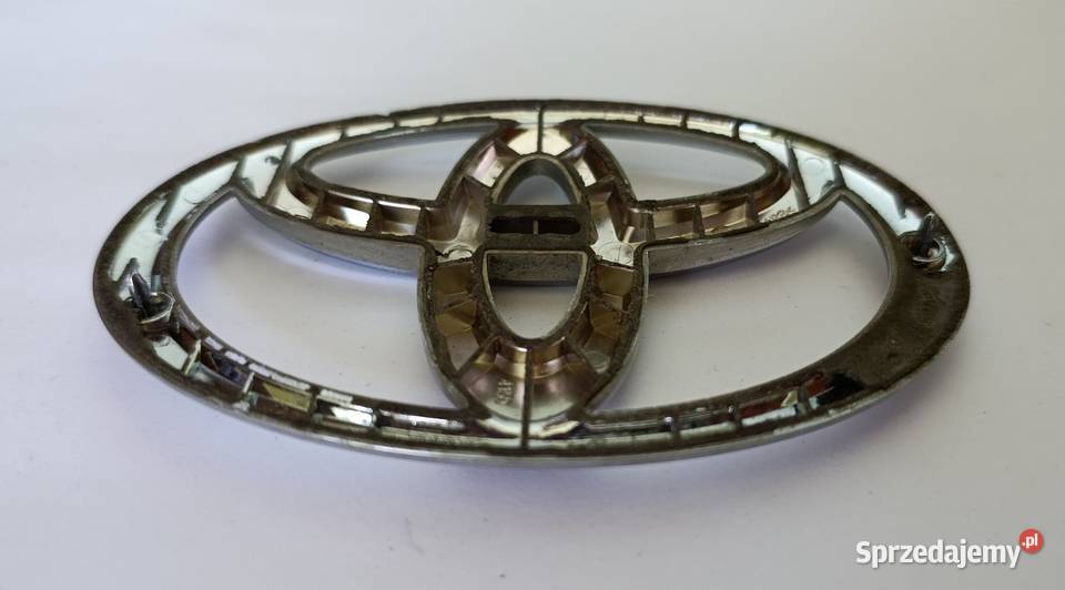 Emblemat Toyota Yaris II 0511r osobowe Lipno
