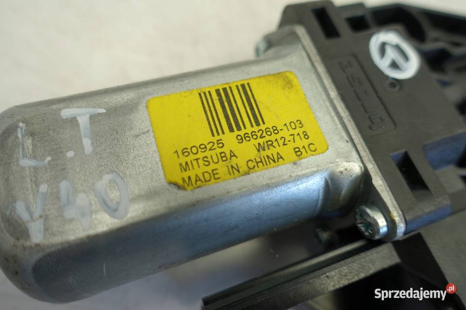 Volvo V40 II SILNICZEK PRZEDNIEJ SZYBY lewy Chełm
