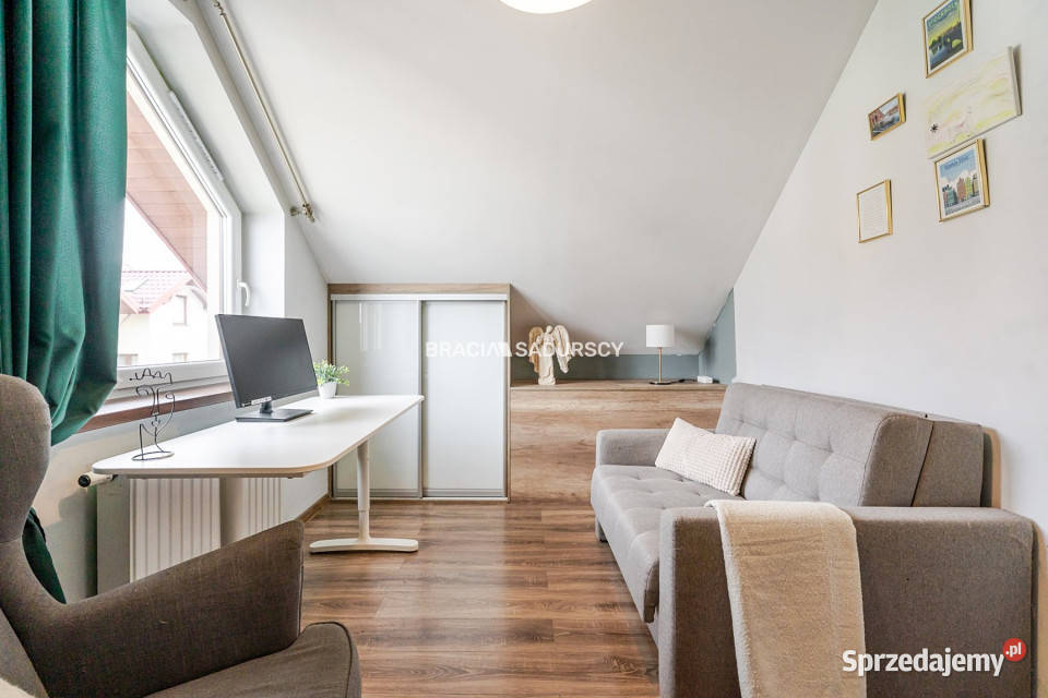 Sprzedam mieszkanie 485m2 3 pokoje Wieliczka pustak małopolskie