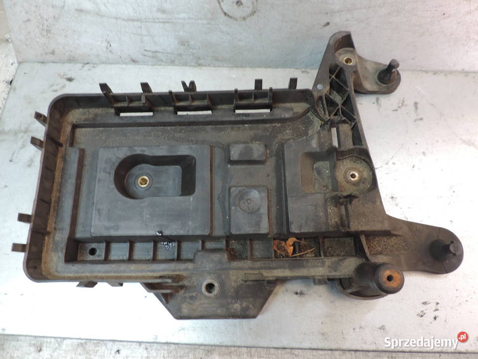 PODSTAWA WSPORNIK AKUMULATORA AUDI SEAT ALTEA osobowe sprzedam